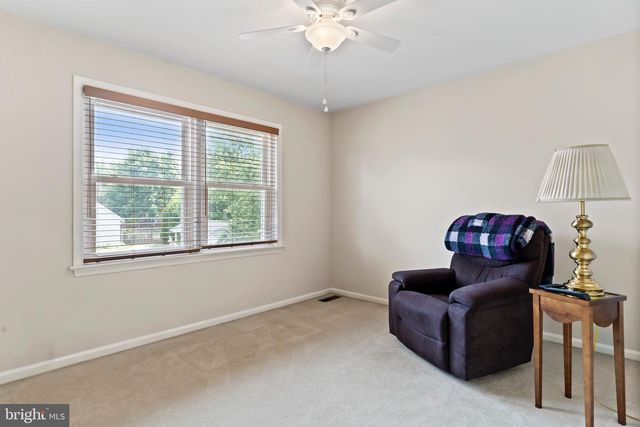 140 N THISTLEDOWN DR, Palmyra, PA 17078