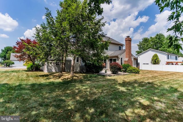 140 N THISTLEDOWN DR, Palmyra, PA 17078
