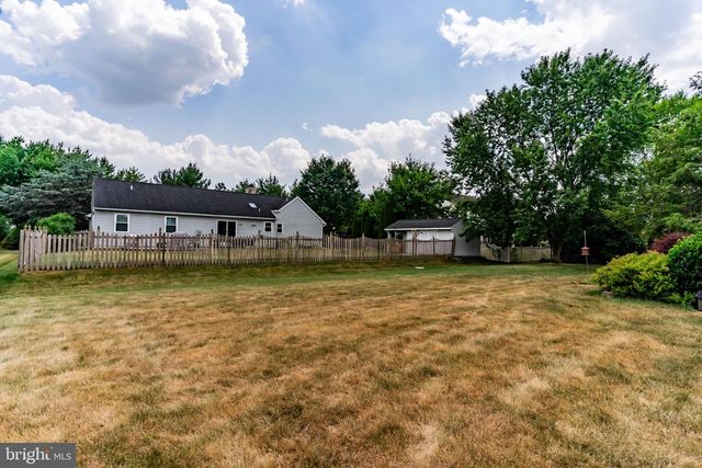 140 N THISTLEDOWN DR, Palmyra, PA 17078