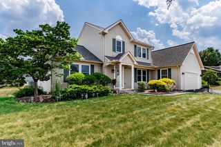 140 N THISTLEDOWN DR, Palmyra, PA 17078