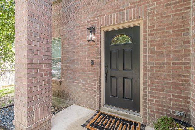 609 San Augustine, New Braunfels, TX 78132
