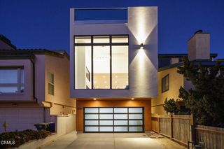 3920 Ocean Drive, Oxnard, CA 93035