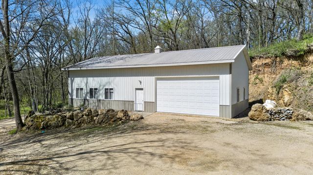 39568 569th Street, Zumbro Falls, MN 55991
