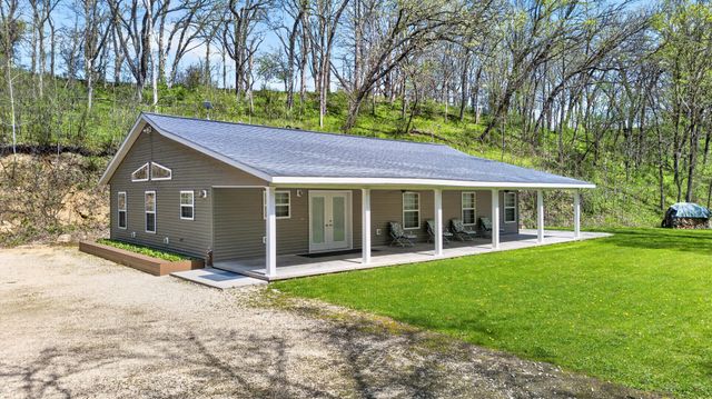 39568 569th Street, Zumbro Falls, MN 55991