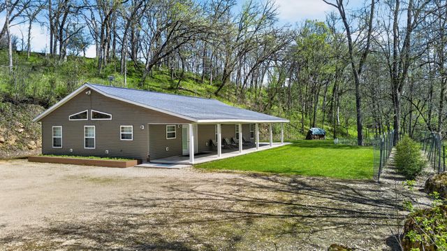 39568 569th Street, Zumbro Falls, MN 55991
