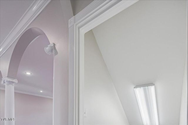 176 Country Acres Drive, Elizabethton, TN 37643