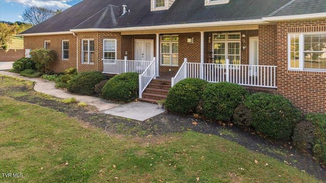 176 Country Acres Drive, Elizabethton, TN 37643