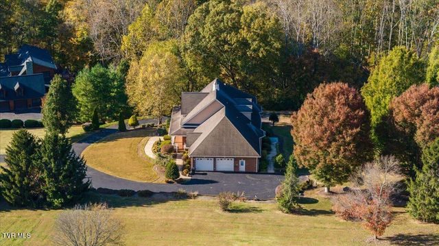 176 Country Acres Drive, Elizabethton, TN 37643