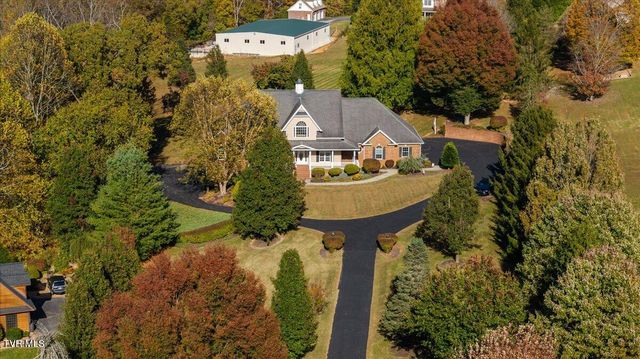 176 Country Acres Drive, Elizabethton, TN 37643