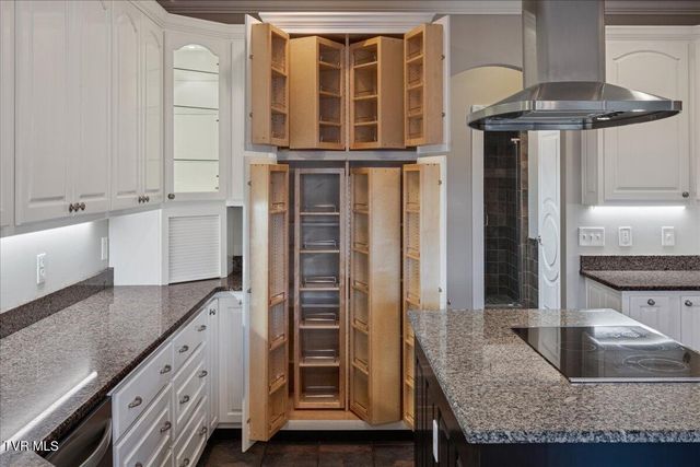 176 Country Acres Drive, Elizabethton, TN 37643