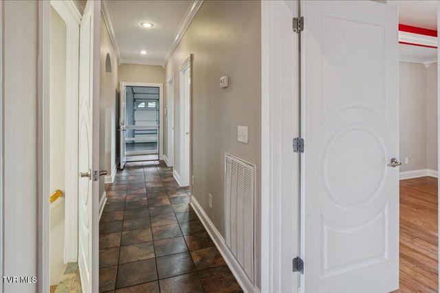 176 Country Acres Drive, Elizabethton, TN 37643