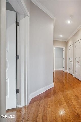 176 Country Acres Drive, Elizabethton, TN 37643