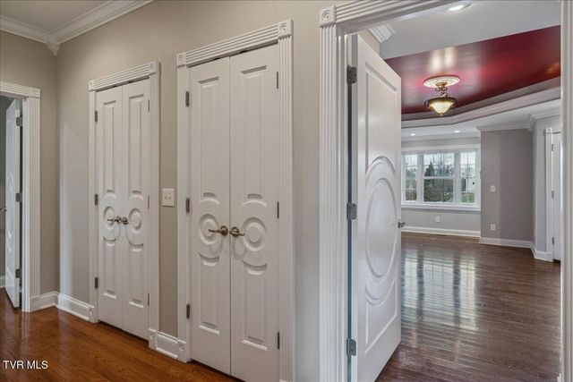 176 Country Acres Drive, Elizabethton, TN 37643