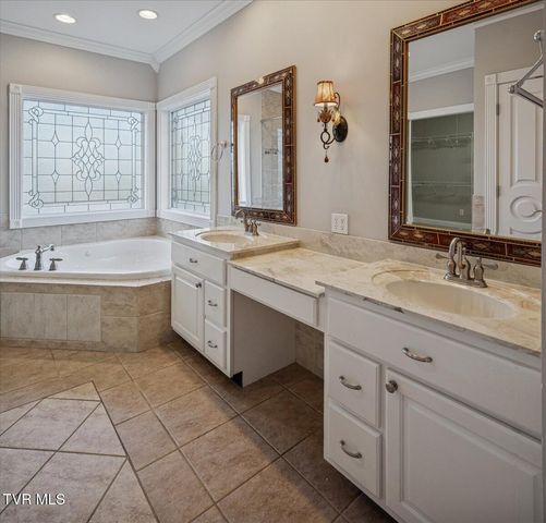 176 Country Acres Drive, Elizabethton, TN 37643