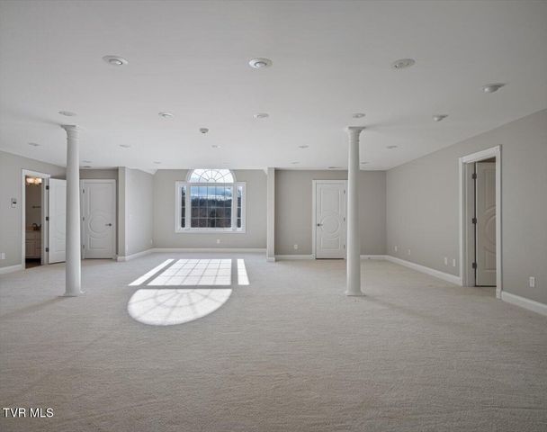 176 Country Acres Drive, Elizabethton, TN 37643