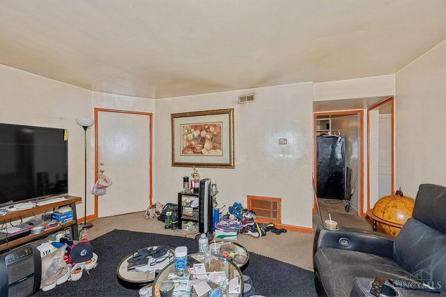 2370 Losantiville Avenue, Golf Manor, OH 45237