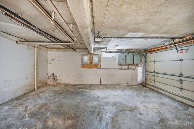 2370 Losantiville Avenue, Golf Manor, OH 45237
