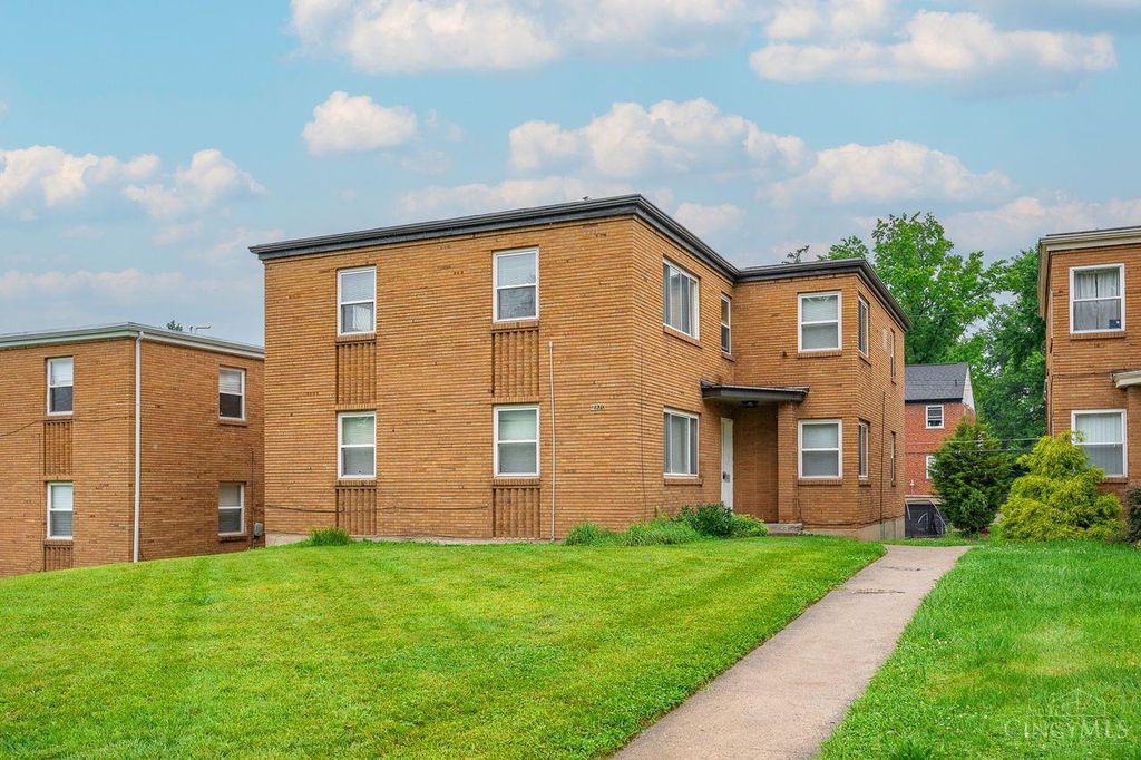 2370 Losantiville Avenue, Golf Manor, OH 45237
