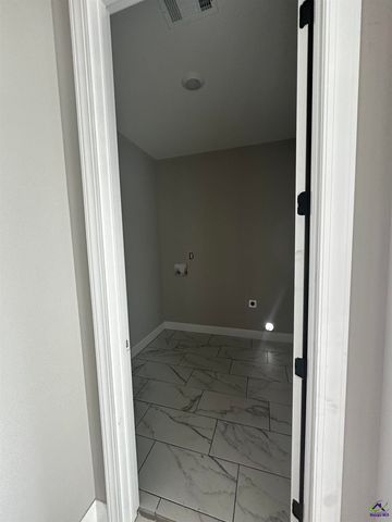 203 Farmland Circle, Perry, GA 31069