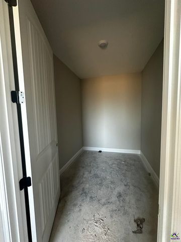 203 Farmland Circle, Perry, GA 31069