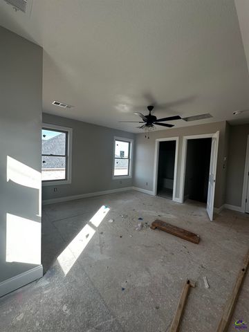 203 Farmland Circle, Perry, GA 31069