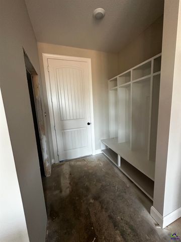 203 Farmland Circle, Perry, GA 31069