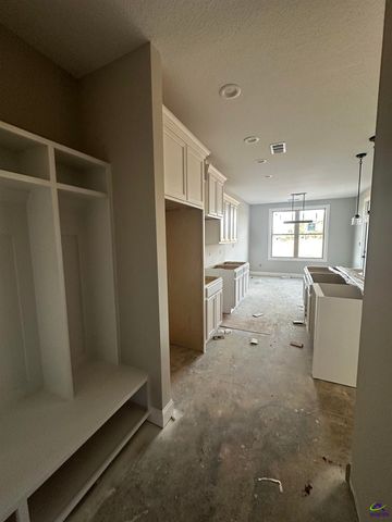 203 Farmland Circle, Perry, GA 31069