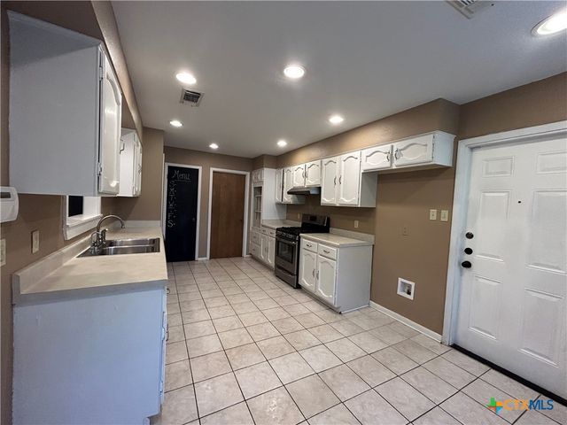 826 Timber, New Braunfels, TX 78130