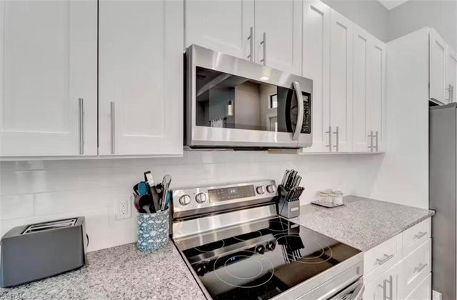 3222 SW Santa Barbara PL, Cape Coral, FL 33914