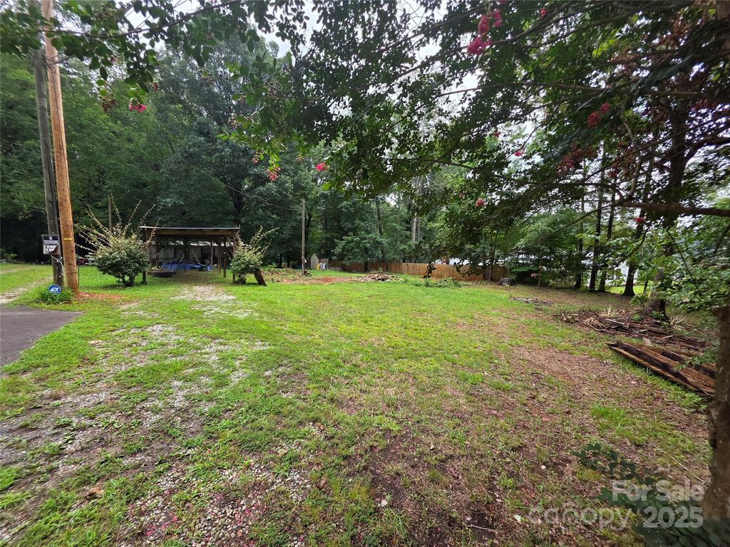 255-257 Pinehaven Drive, Lexington, NC 27292