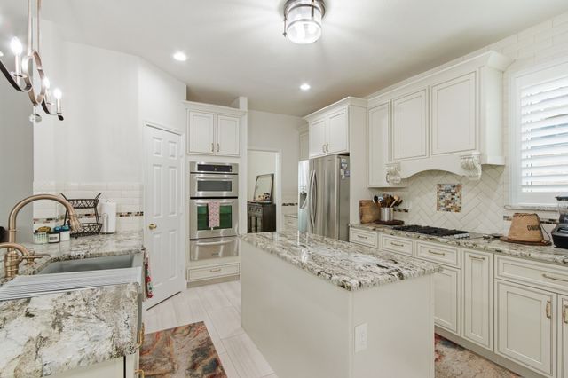 3852 Harrison Drive, Carrollton, TX 75010