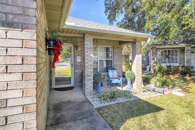 194 Lola Circle, Destin, FL 32541