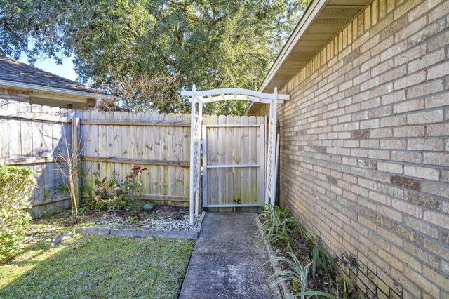 194 Lola Circle, Destin, FL 32541