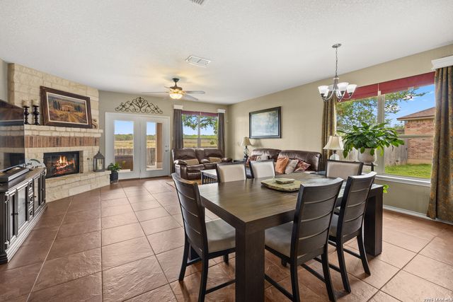 232 WINDING RIV, Boerne, TX 78006