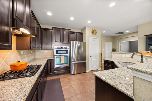 232 WINDING RIV, Boerne, TX 78006