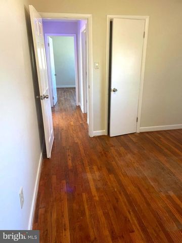 868 JEFFERSON AVE, Charles Town, WV 25414