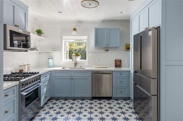 610 Marylind, Claremont, CA 91711