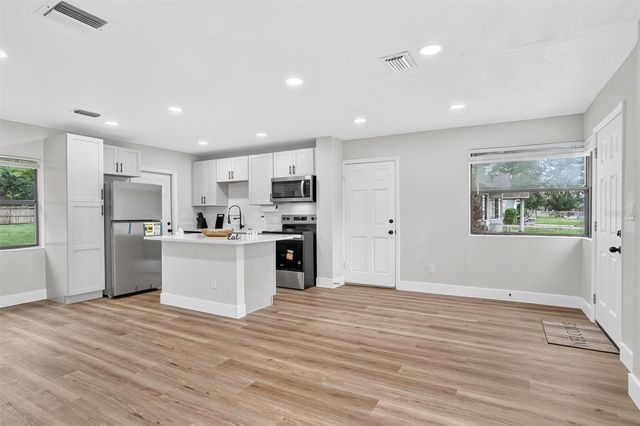 3402 LEWIS COURT, Orlando, FL 32805