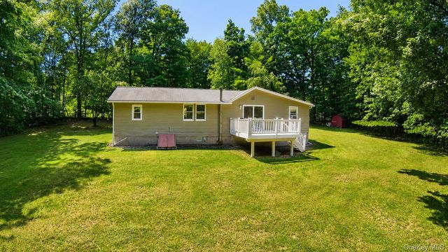 37 Old Town Road, Pine Bush, NY 12566