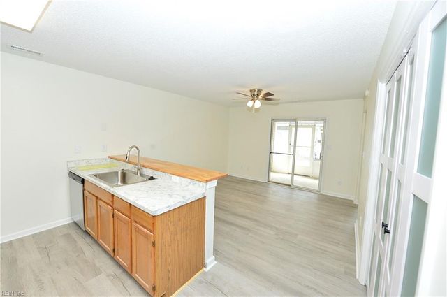 1717 Orchard WAY, Chesapeake, VA 23320