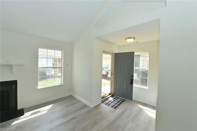 1717 Orchard WAY, Chesapeake, VA 23320