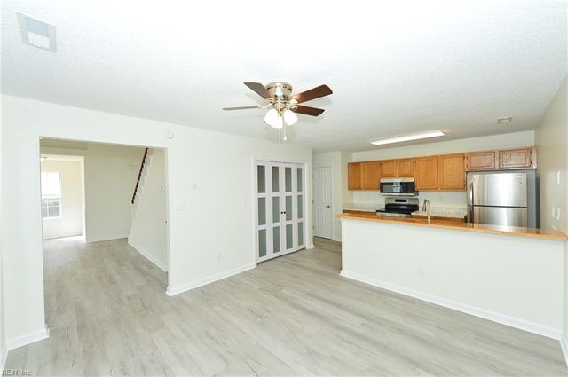 1717 Orchard WAY, Chesapeake, VA 23320