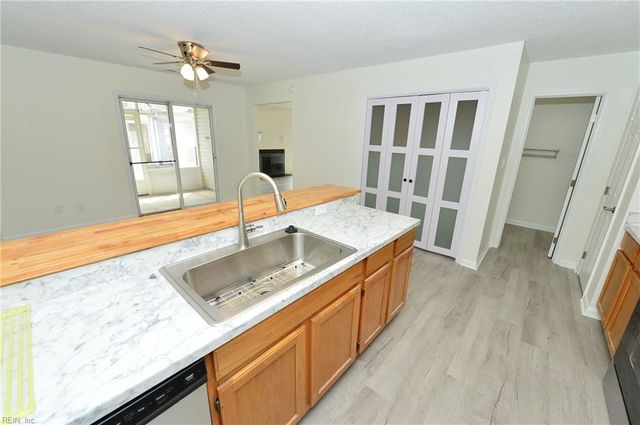 1717 Orchard WAY, Chesapeake, VA 23320