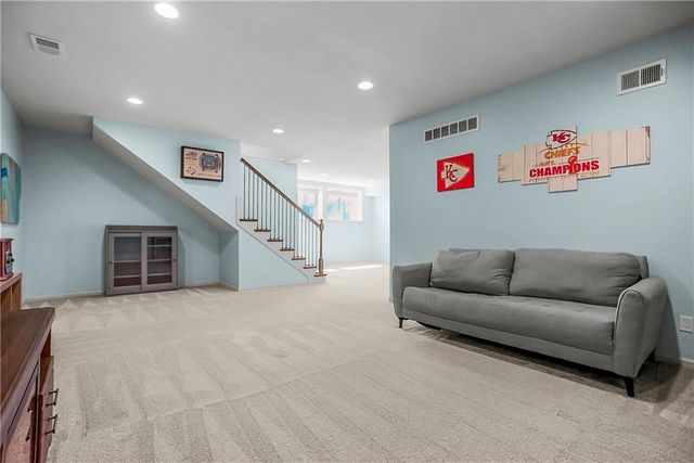 2301 W Piatt Lane, Olathe, KS 66061