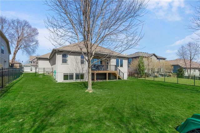 2301 W Piatt Lane, Olathe, KS 66061