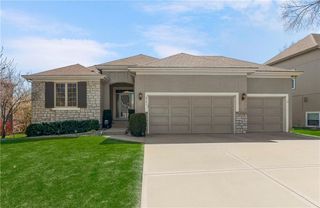 2301 W Piatt Lane, Olathe, KS 66061