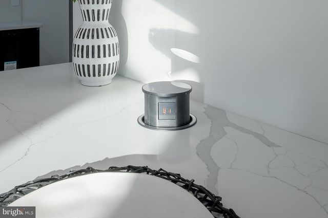 2907 CARLTON AVE NE, Washington, DC 20018