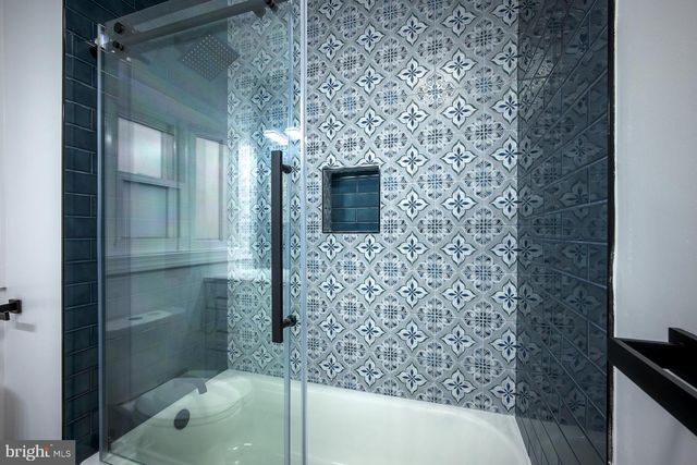 2907 CARLTON AVE NE, Washington, DC 20018