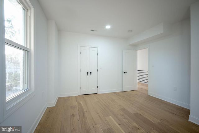 2907 CARLTON AVE NE, Washington, DC 20018