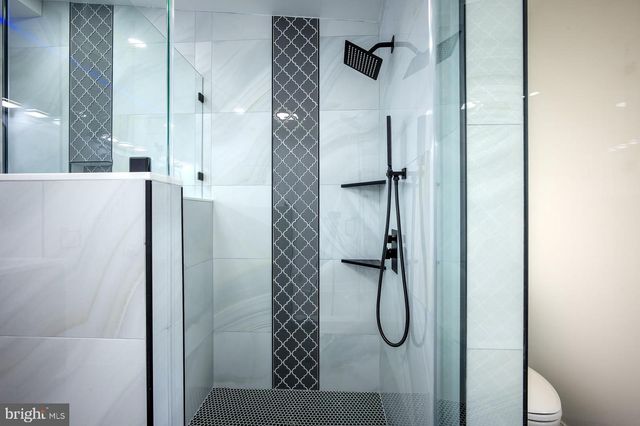 2907 CARLTON AVE NE, Washington, DC 20018